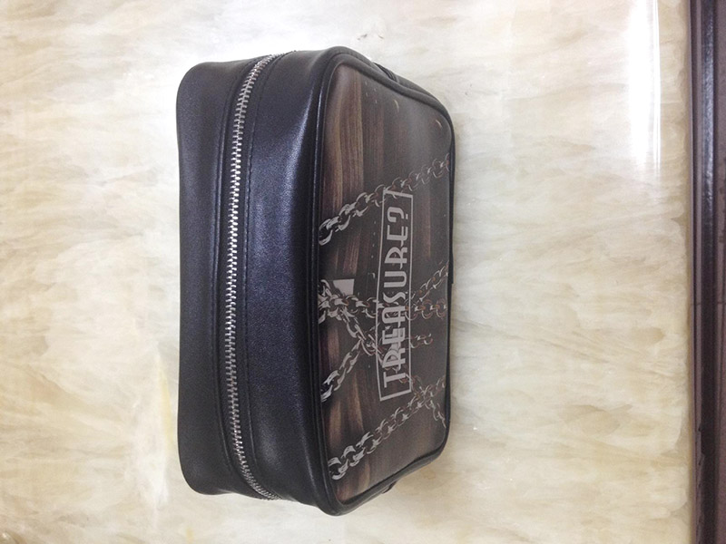 印衣服的熱轉(zhuǎn)印機(jī)多少錢？如何選購適合的設(shè)備？